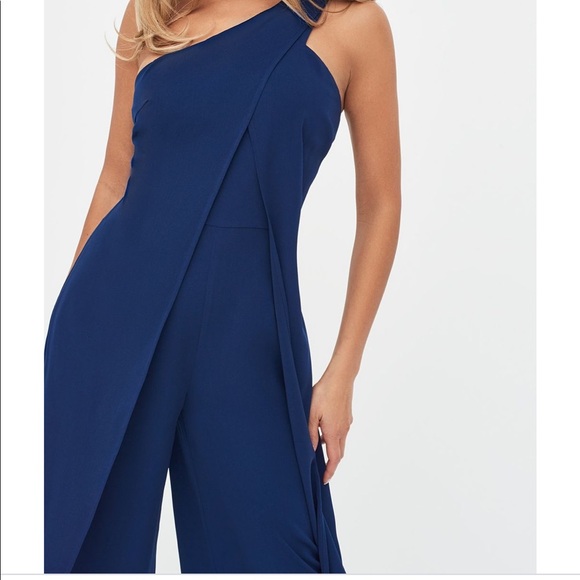 Gorgeous Lavish Alice One shoulder wrap leg culotte jumpsuit - Picture 3 of 6